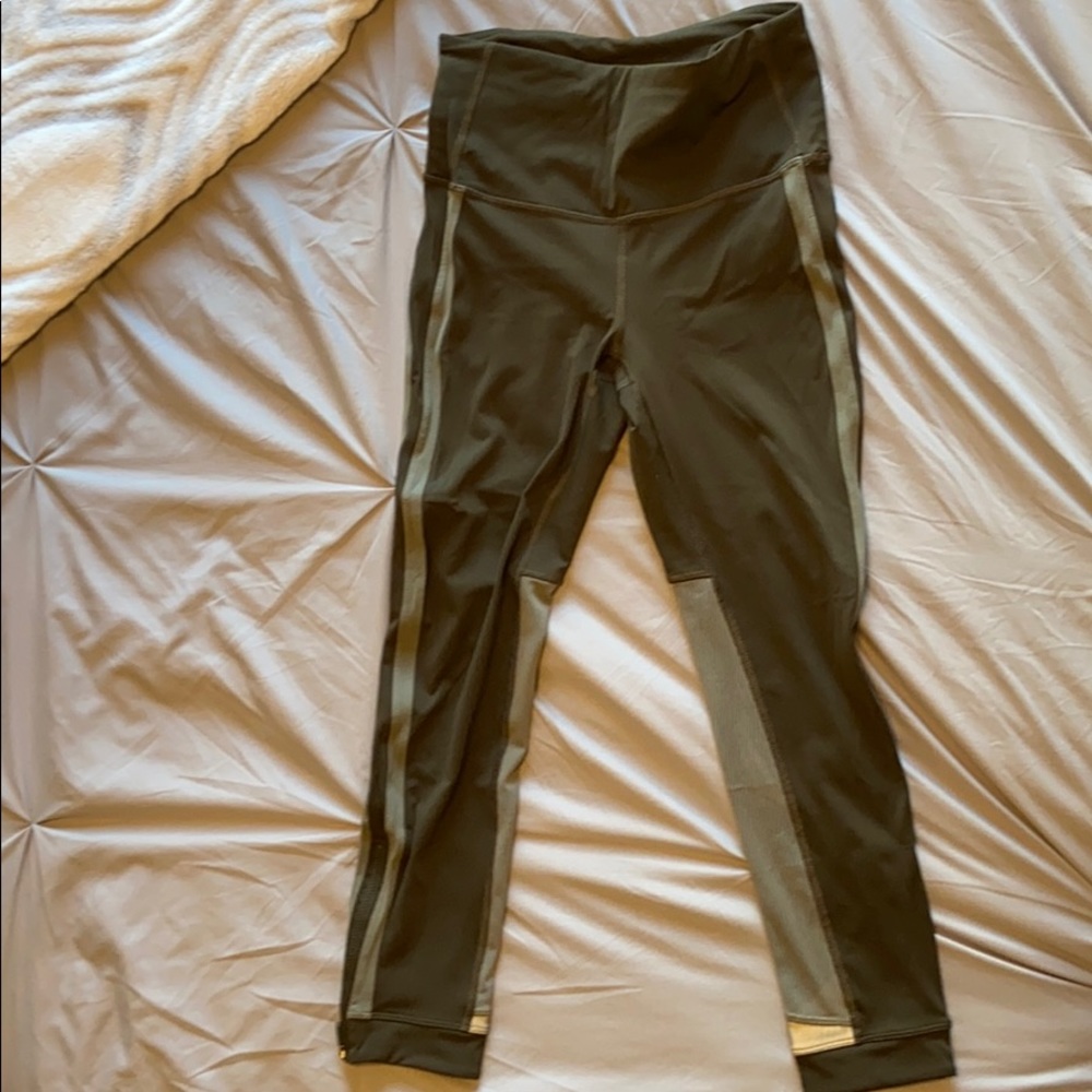 Lululemon crop